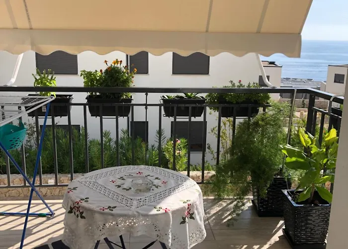 Appartement White Rocks Edera 2 I *