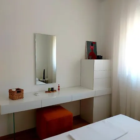 Apartment White Rocks Edera 2 I *