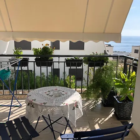 Apartment White Rocks Edera 2 I *